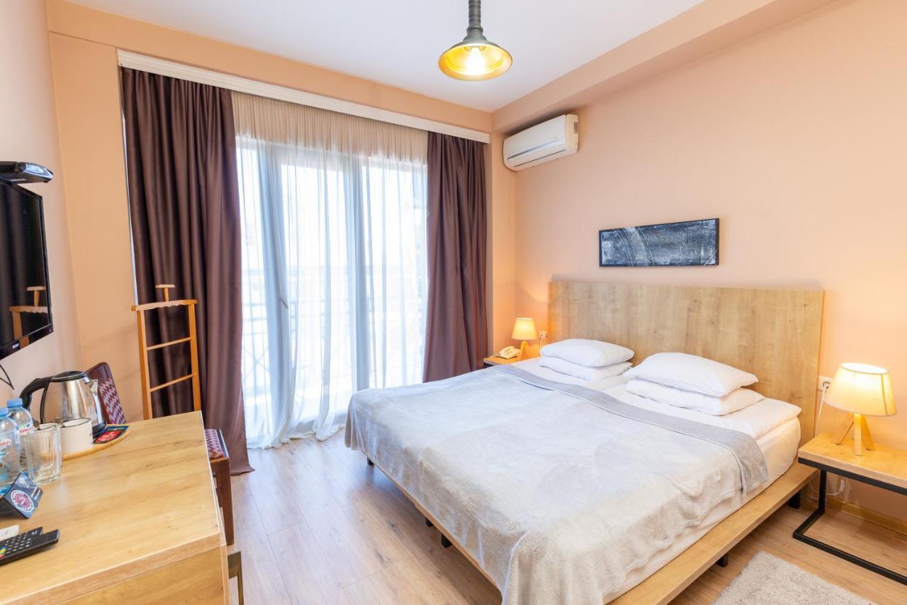 Hotel N16 Μπατούμι Εξωτερικό φωτογραφία