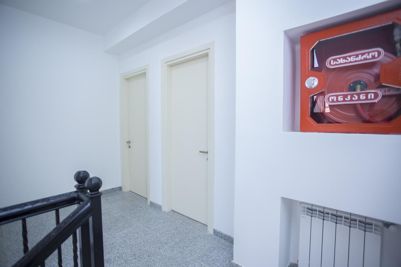 Hotel N16 Μπατούμι Εξωτερικό φωτογραφία