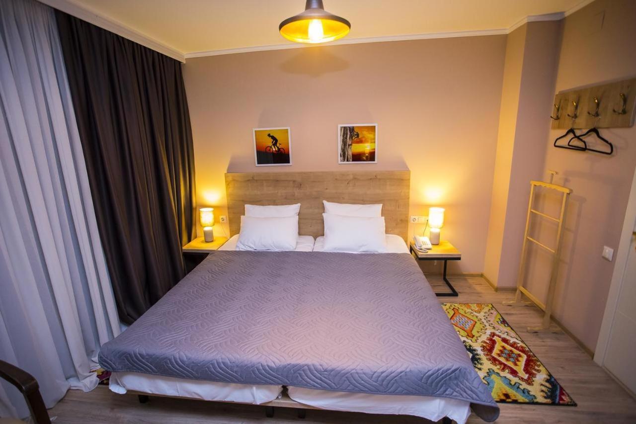 Hotel N16 Μπατούμι Εξωτερικό φωτογραφία